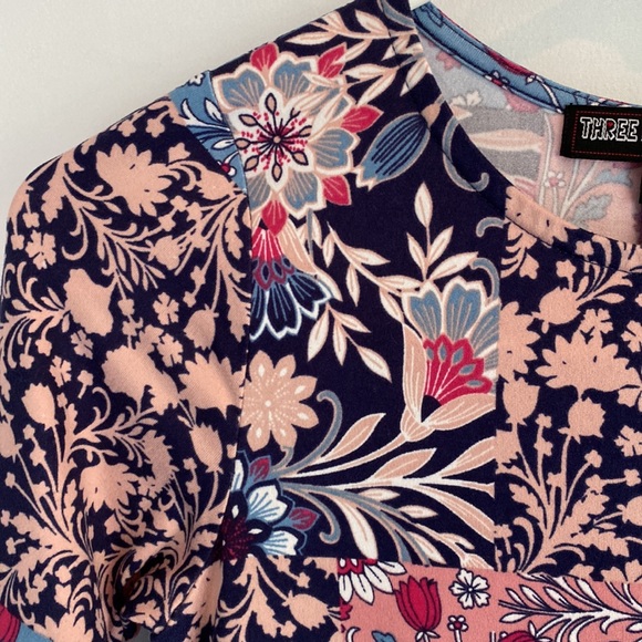 💜3/$15 Three Pink Hearts Floral Patchwork Dress - Picture 3 of 8